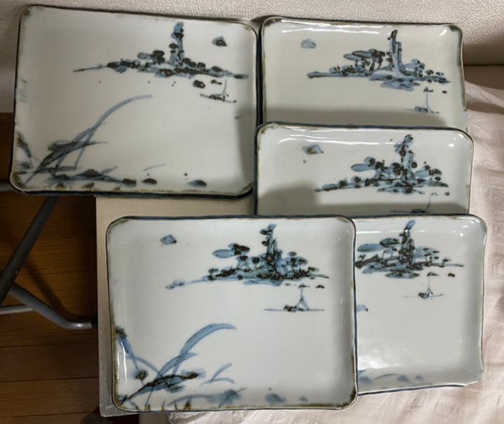 坪平土平・広永窯　　染付山水角皿5枚組　　桐箱入り　懐石　茶事　半泥子の弟子