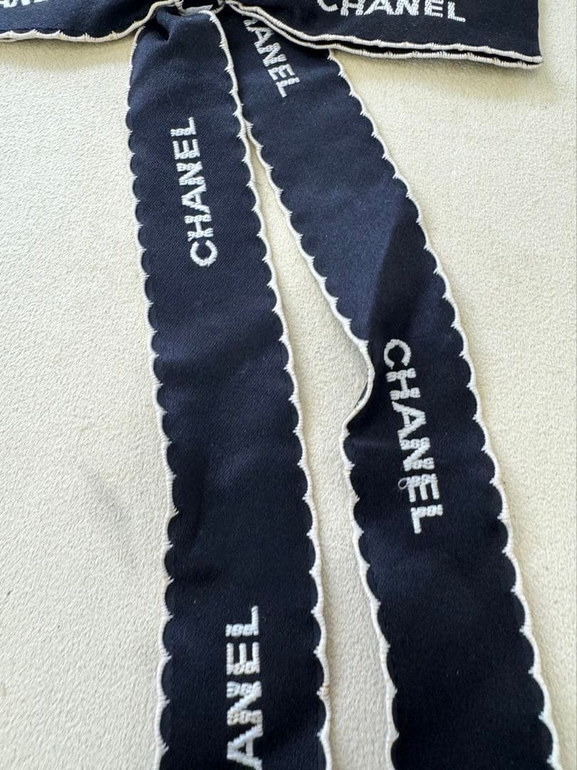 シャネル リボン ブローチ ブラック