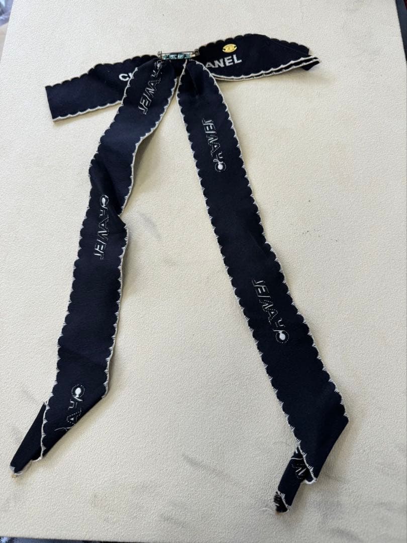 シャネル リボン ブローチ ブラック