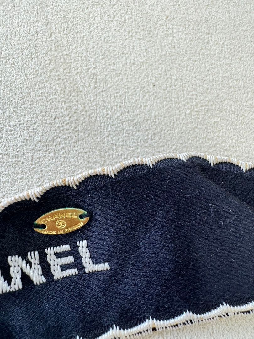 シャネル リボン ブローチ ブラック