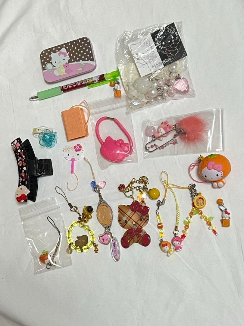 匿名配送/ハローキティ グッズ110点セット 当時物
