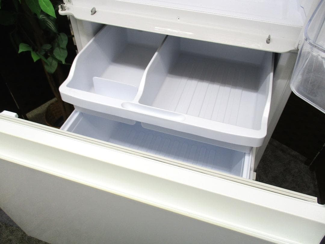 ★SHARP SJ-GW35C-W 3ドア 冷蔵庫 350L 17年製★