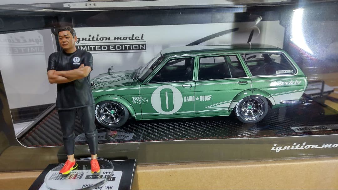 ミニカー 1/18 Datsun 510 Wagon With Mr. Jun Imai