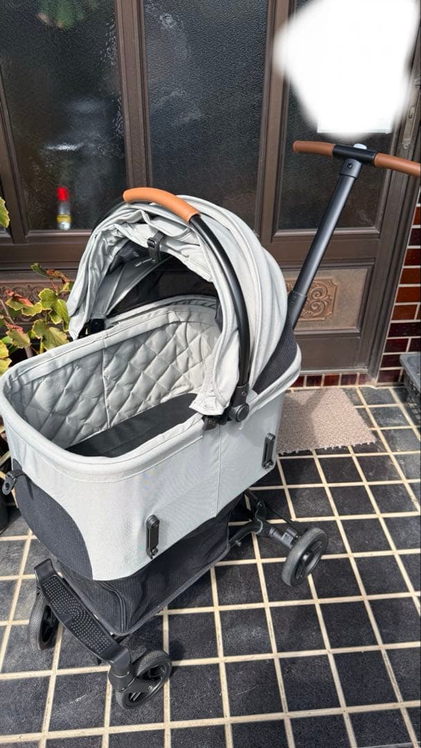 AIRBUGGY WIZ X(クッション・マット付き) ペットカート