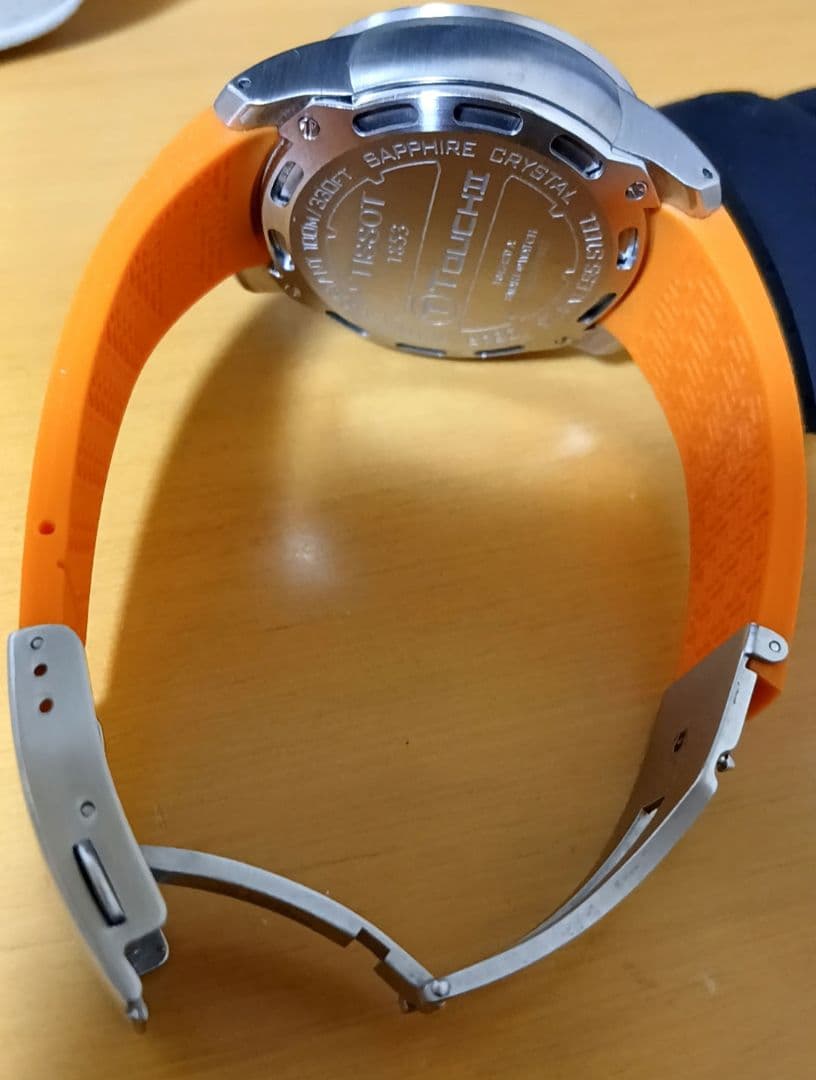 は*ん様 【美品】【稼働品】TISSOT T-Touch 腕時計 純正ベルト1本