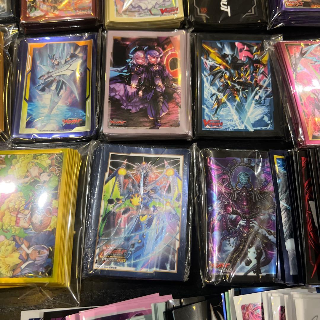 m*p様 ヴァンガード　中古スリーブ　当時物レア物限定品多数