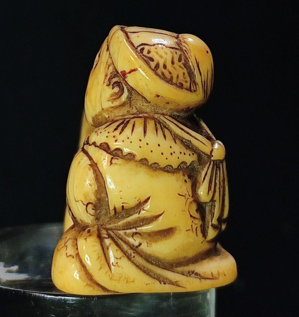 正利 在銘 「南蛮人のこどもと 兎」根付 江戸時代 名品