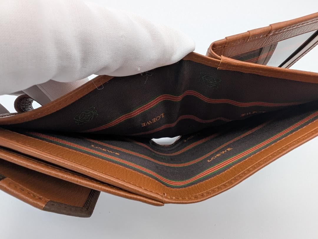 LOEWE ベラスケス コンパクト 二つ折り財布