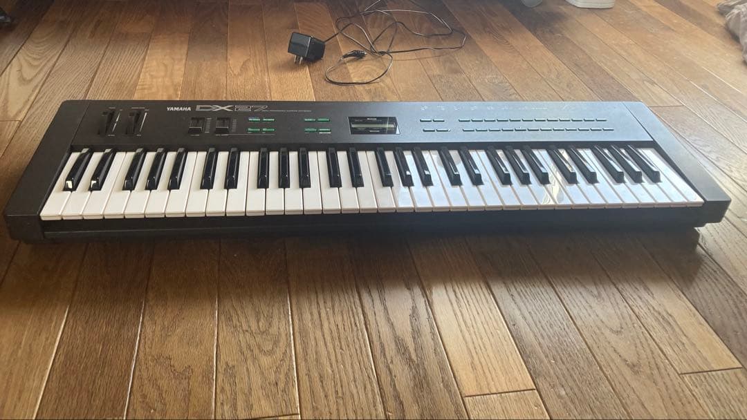 鍵盤楽器 YAMAHA DX27