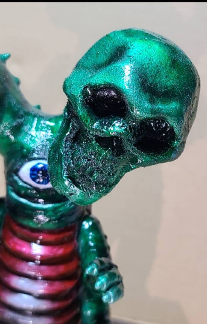 妖怪怪獣ギョロンデス　フィギュア　ブロマイド付き　パチ怪獣　自作アート