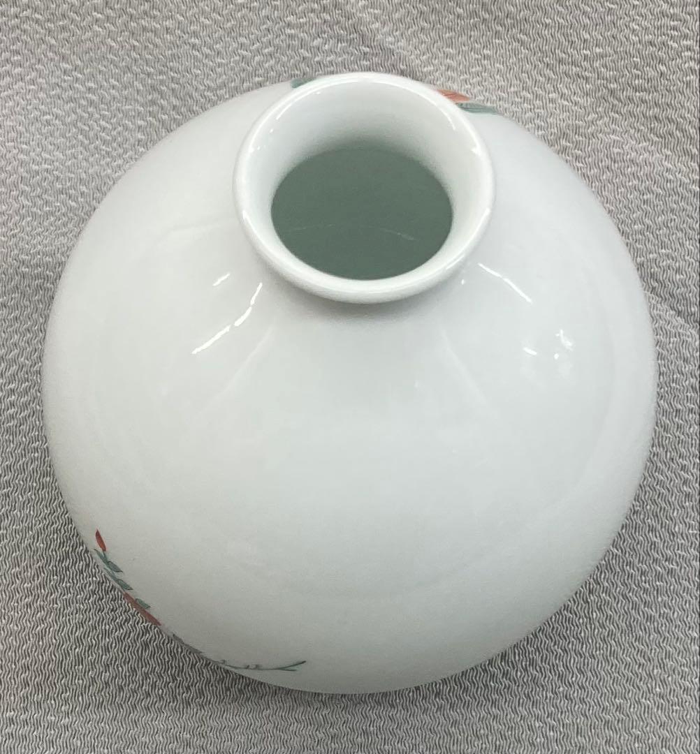 B423b「錦 柳鳥文 瓶」十四代酒井田柿右衛門作　共箱　有田焼　花生