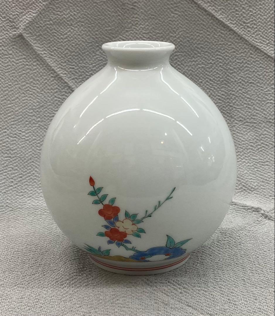 B423b「錦 柳鳥文 瓶」十四代酒井田柿右衛門作　共箱　有田焼　花生