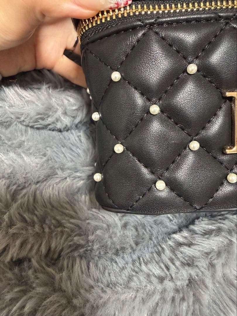 Darich ダーリッチ　キルティングパールスクエアミニバッグ