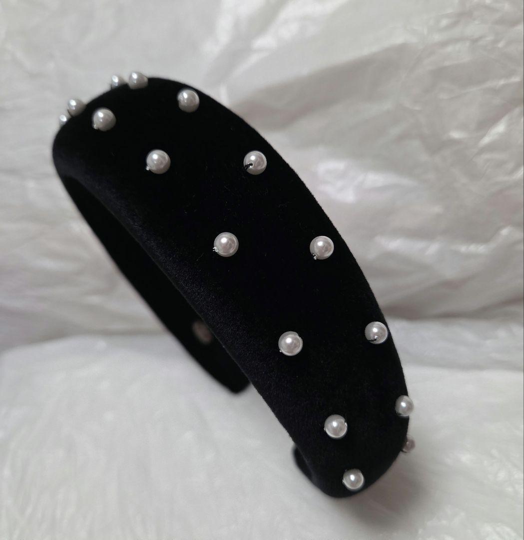 未使用品　Rene ルネ　パール付カチューシャ　黒