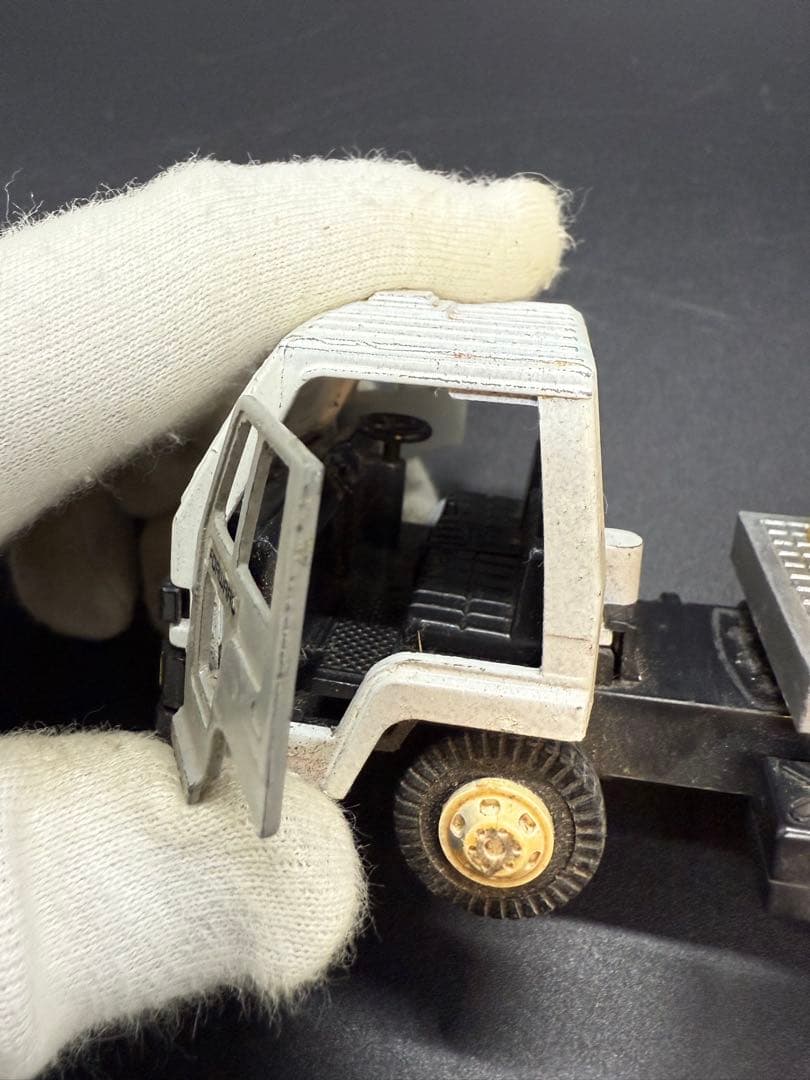 超超レア　米沢玩具　DYAPET いすゞトレーラートラック　コベルコ油圧ショベル