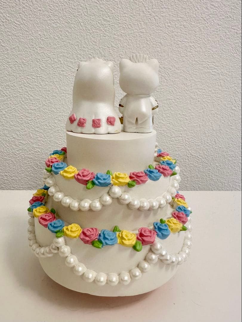 ハローキティ ウェディングケーキ オルゴール