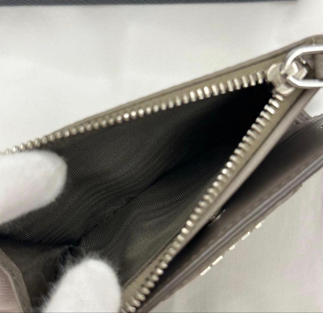 【専用】 PRADA プラダ ヴィッテロ ダイノレザー 二つ折り 財布 カーキ