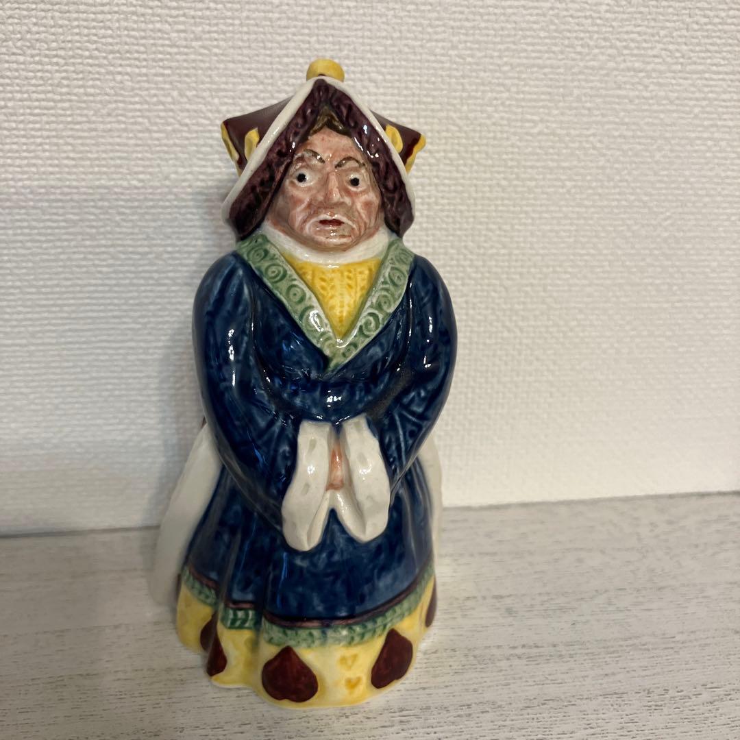 BESWICK　陶器　人形　不思議の国のアリス　ハートの女王　英国　ビンテージ