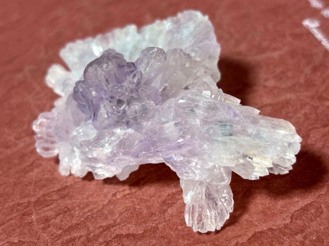 【希少】フラワーアメジスト 原石(ブラジル産)ラベンダーアメジストカラー