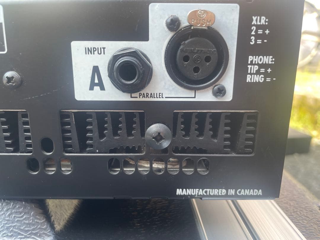 HK AUDIO VC1200 パワーアンプ600Wx2