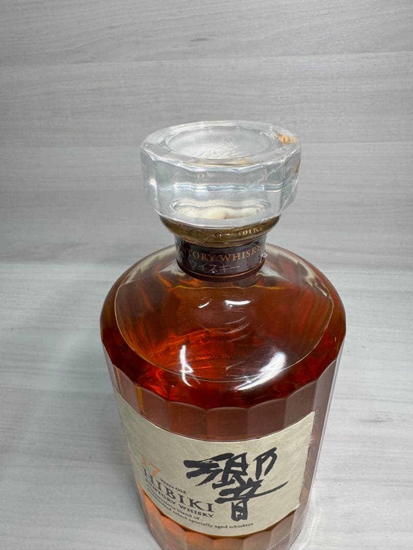 サントリーウィスキー響17年新品 未開封　外箱付き