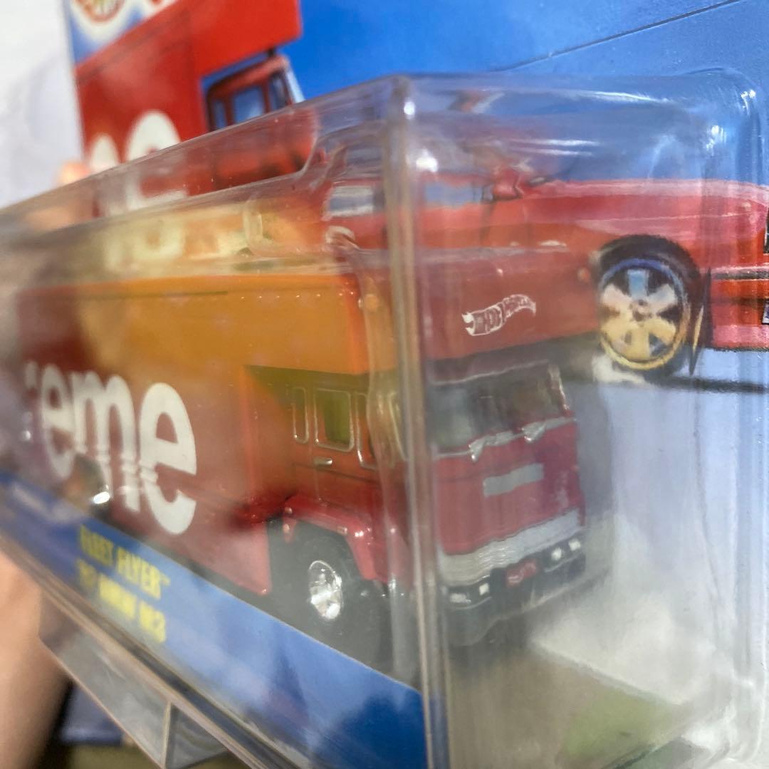 ミニカー Hot Wheels Supreme BMW M3