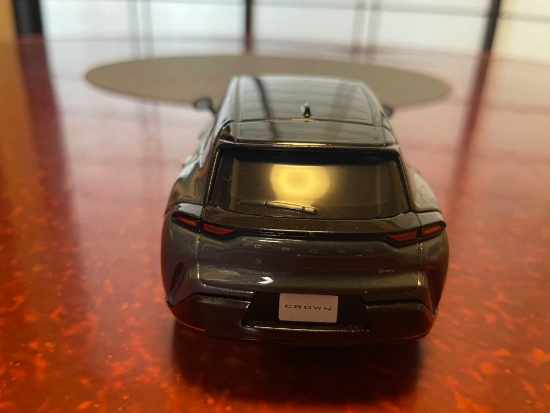 クラウンスポーツ色見本1/30ミニカー