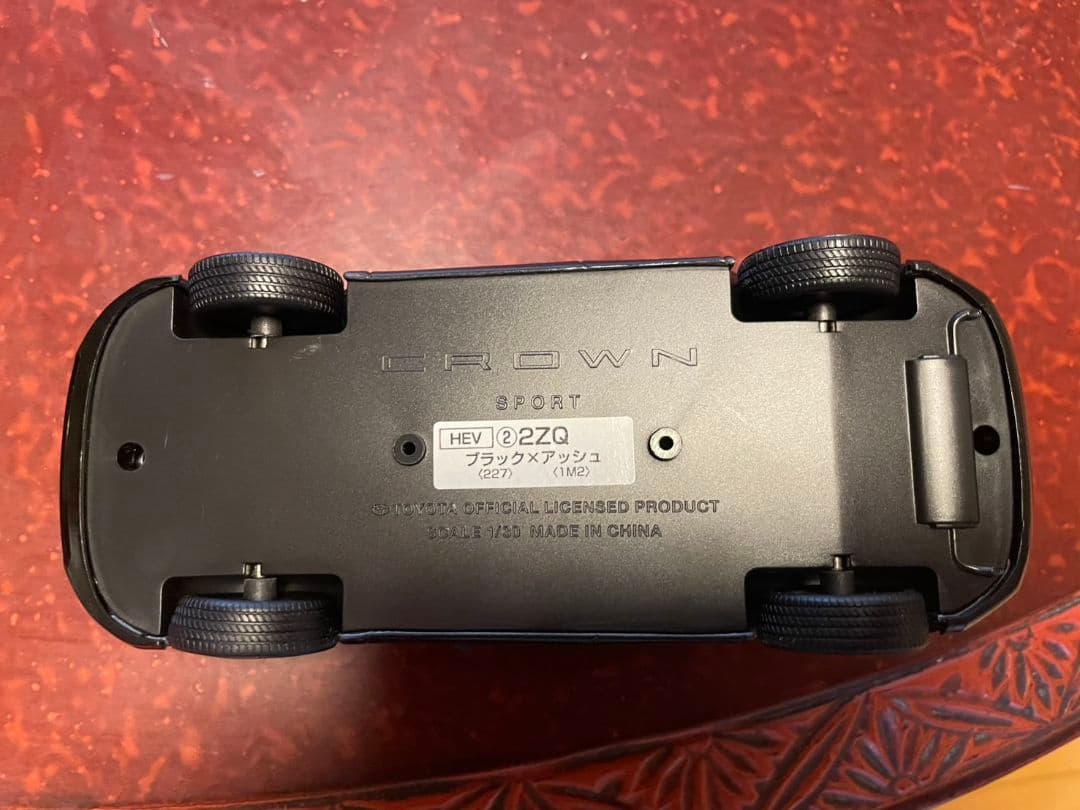 クラウンスポーツ色見本1/30ミニカー