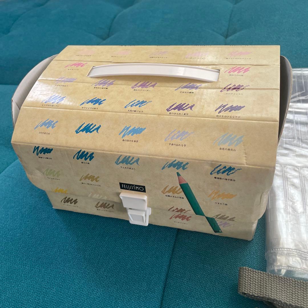 フェリシモ　カラーミュージアム　色鉛筆525本ミニサイズ　付録付き未使用