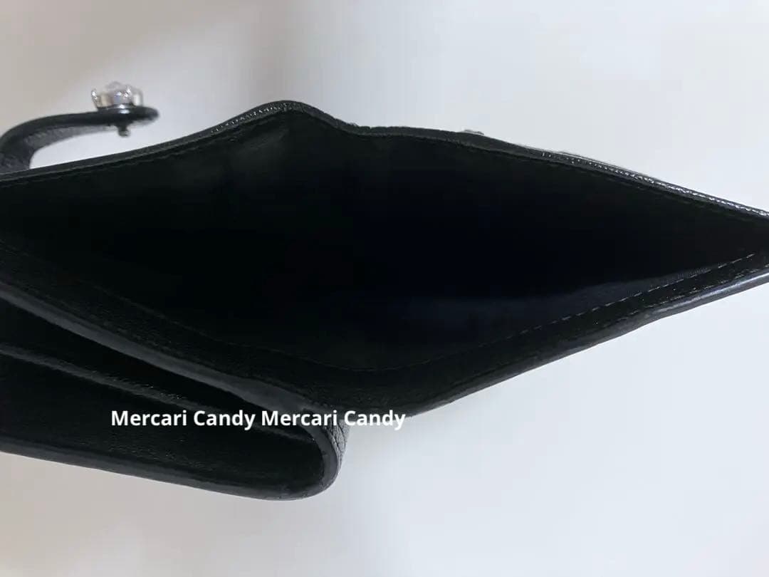 miumiu レア　二つ折り財布　ビジユーつき