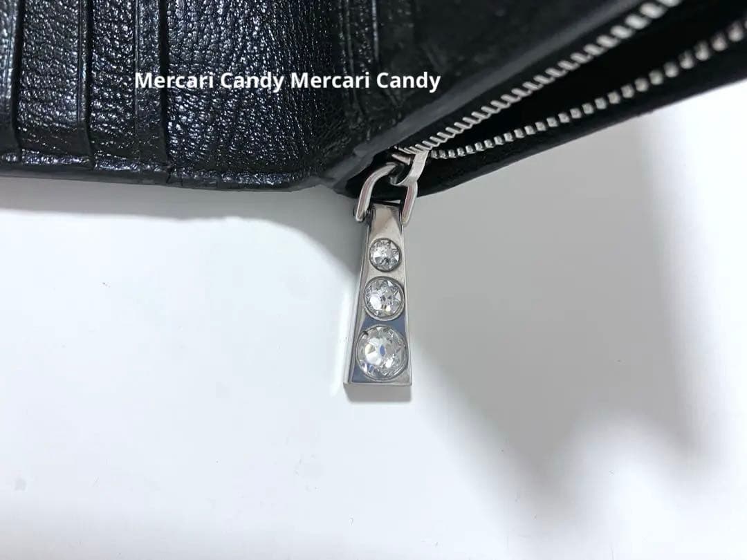 miumiu レア　二つ折り財布　ビジユーつき