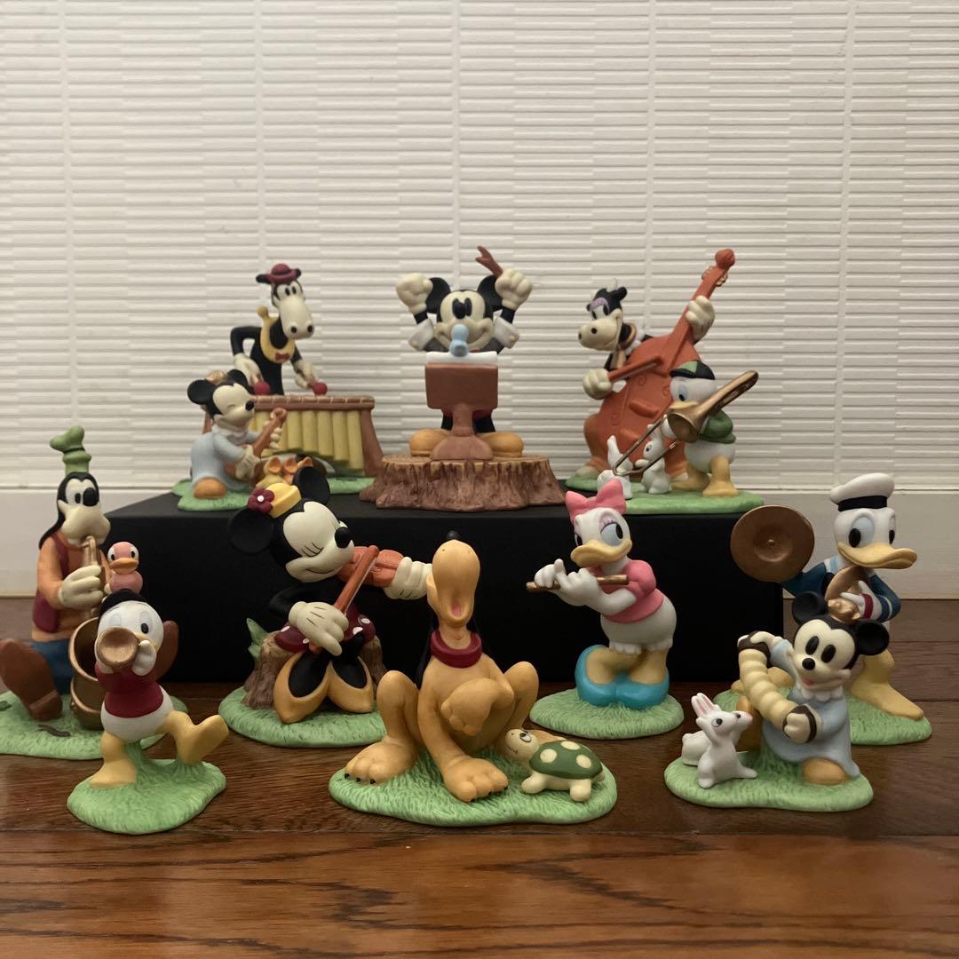 ディズニー　陶器置物　フィギュアリンワールド　オーケストラ　音楽隊
