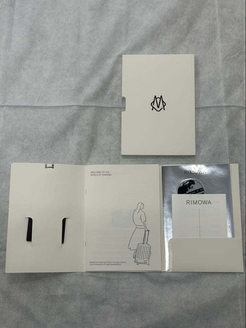 mana　＃RIMOWA ＃リモワ　ESSENTIAL チェックインM