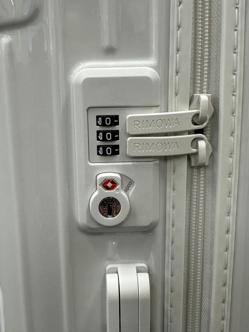 mana　＃RIMOWA ＃リモワ　ESSENTIAL チェックインM