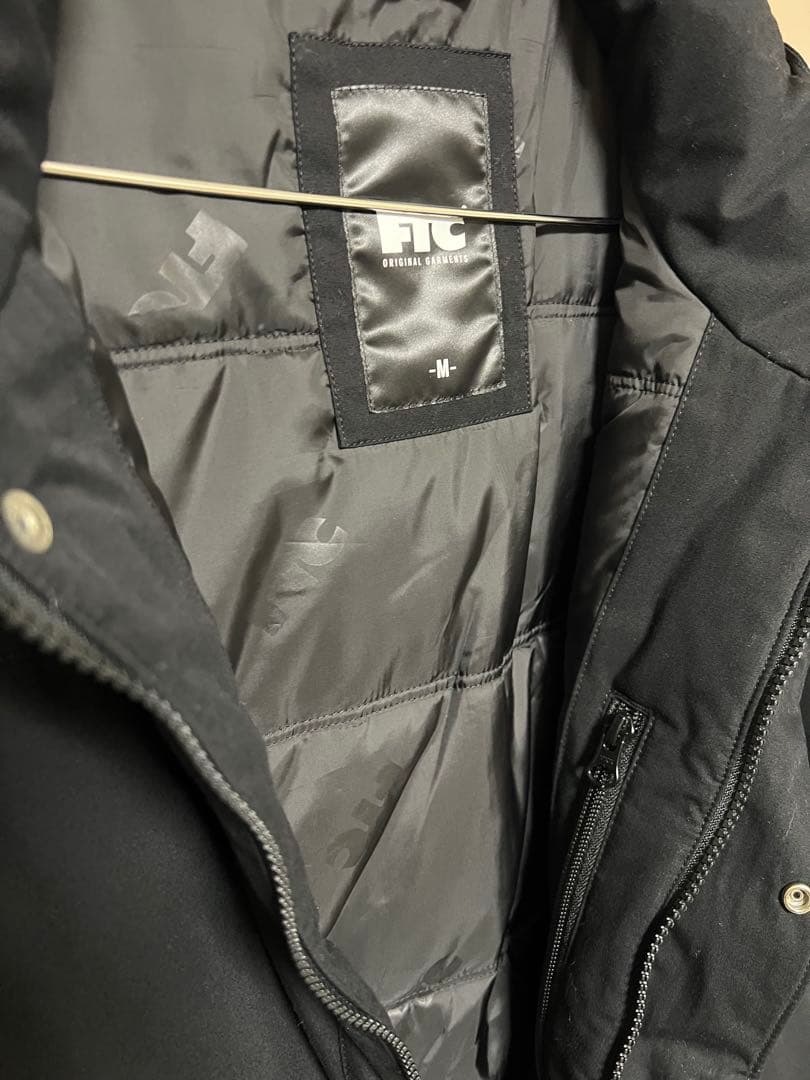 最終値下げ　美品　FTC ブラック マウンテンパーカー