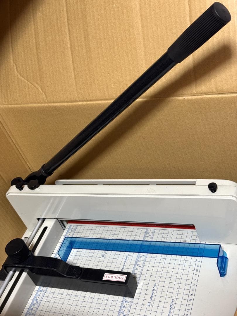 【大型裁断機】A4サイズ ペーパーカッター 業務用 グリッド付 安全ロック