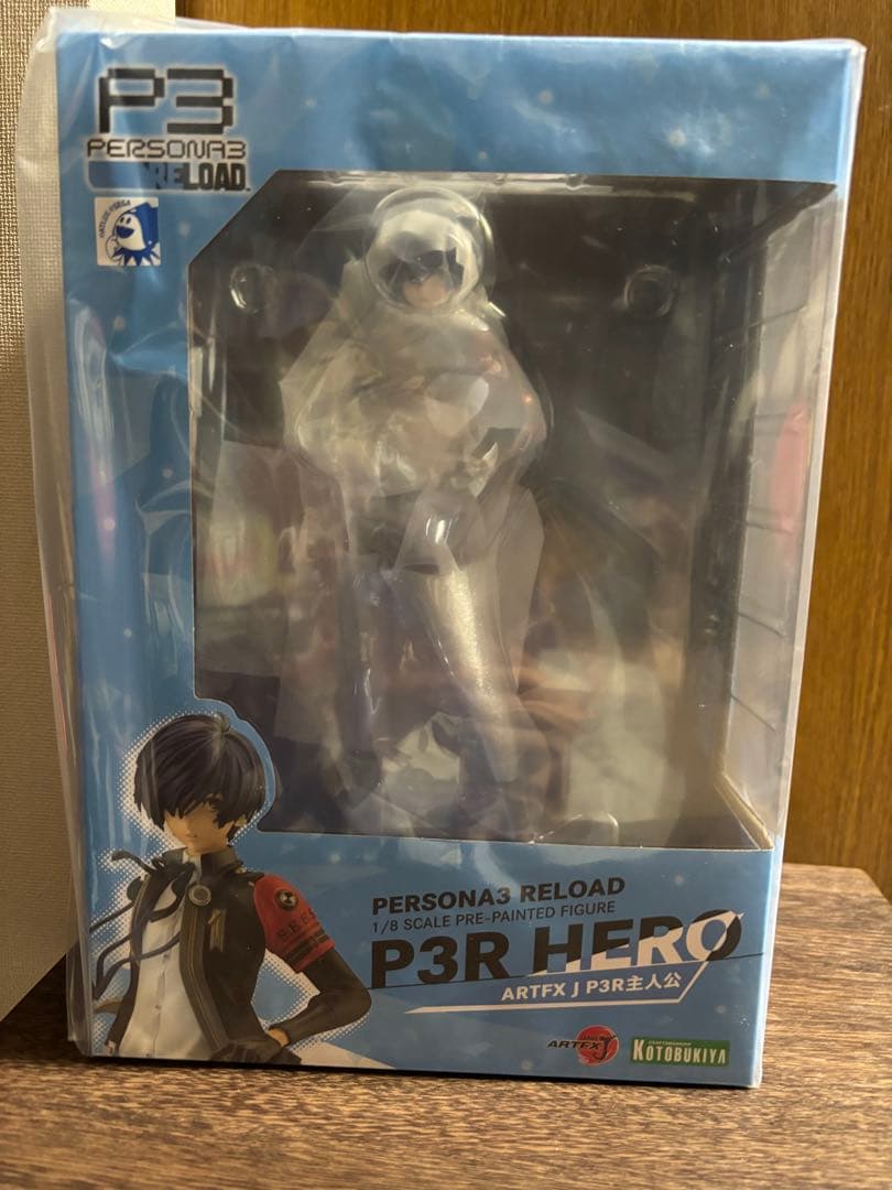 フィギュア　ARTFX J P3R主人公 1/8 PVC製塗装済み完成品