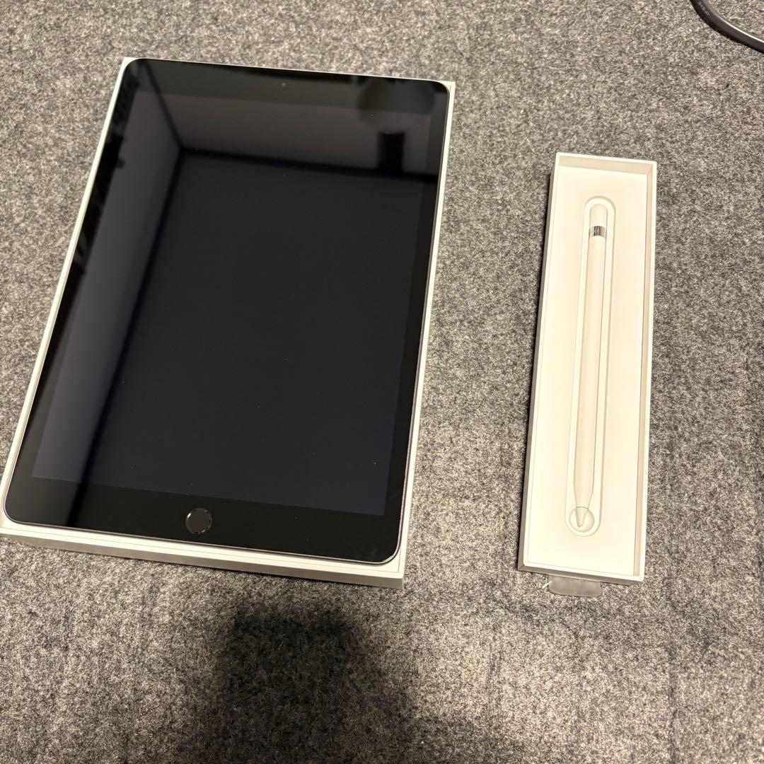 【美品】iPad 第7世代　Apple Pencil付き