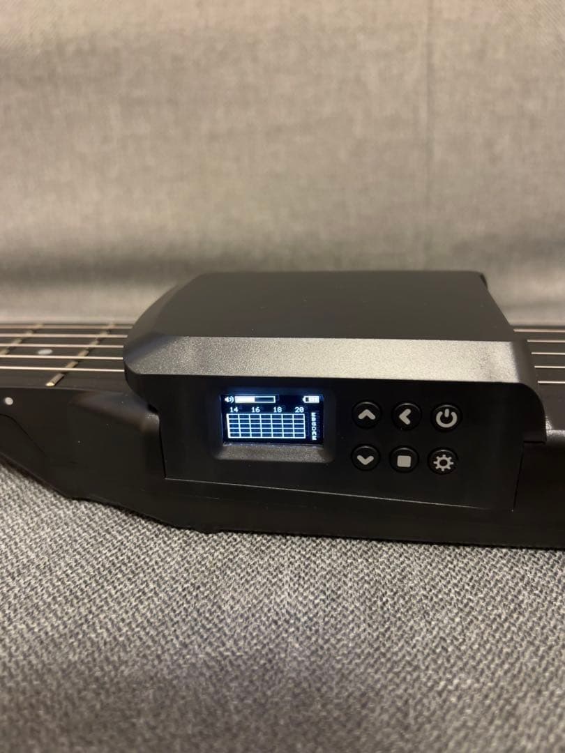 コンパクト　サイレントギター