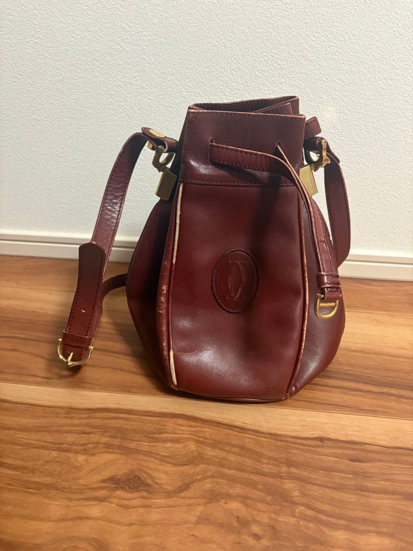 カルティエ レザー ショルダーバッグ