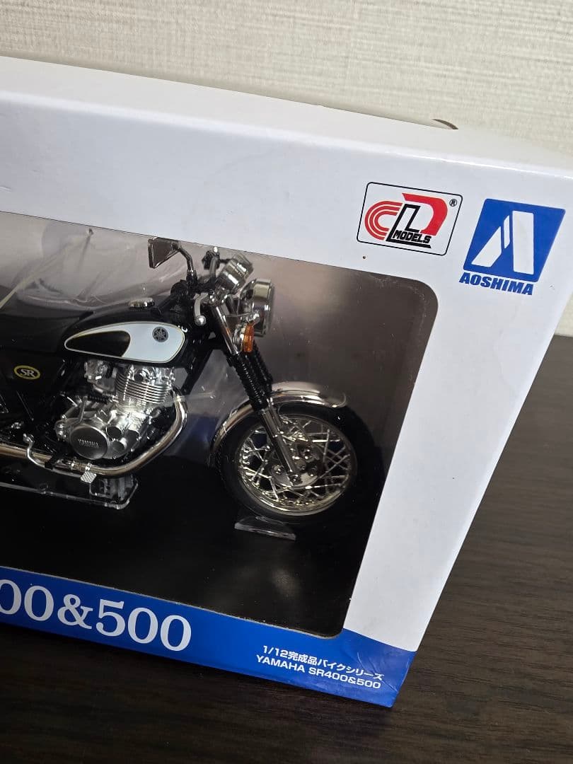 YAMAHA SR400&500 1/12スケール ダイキャストモーターサイクル