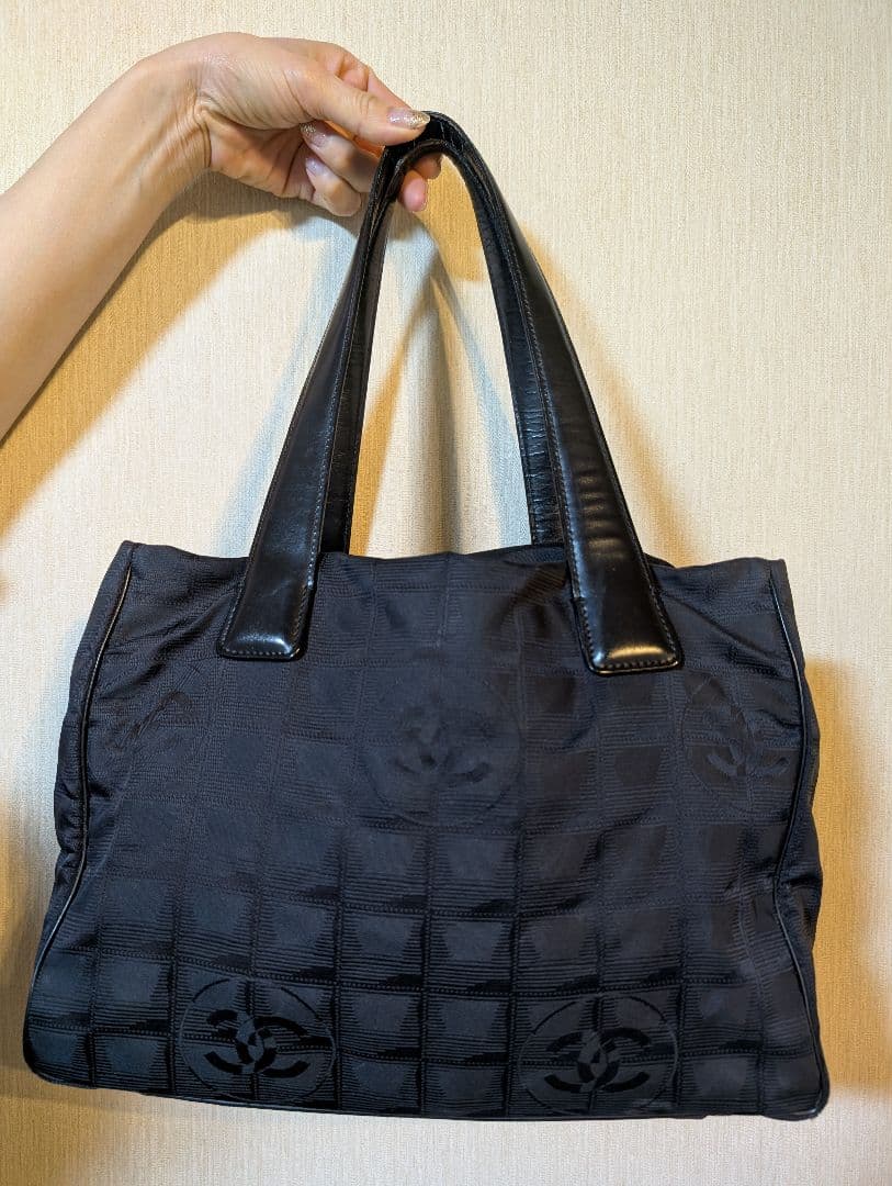 CHANEL　シャネル　ブラック　トート　バッグ