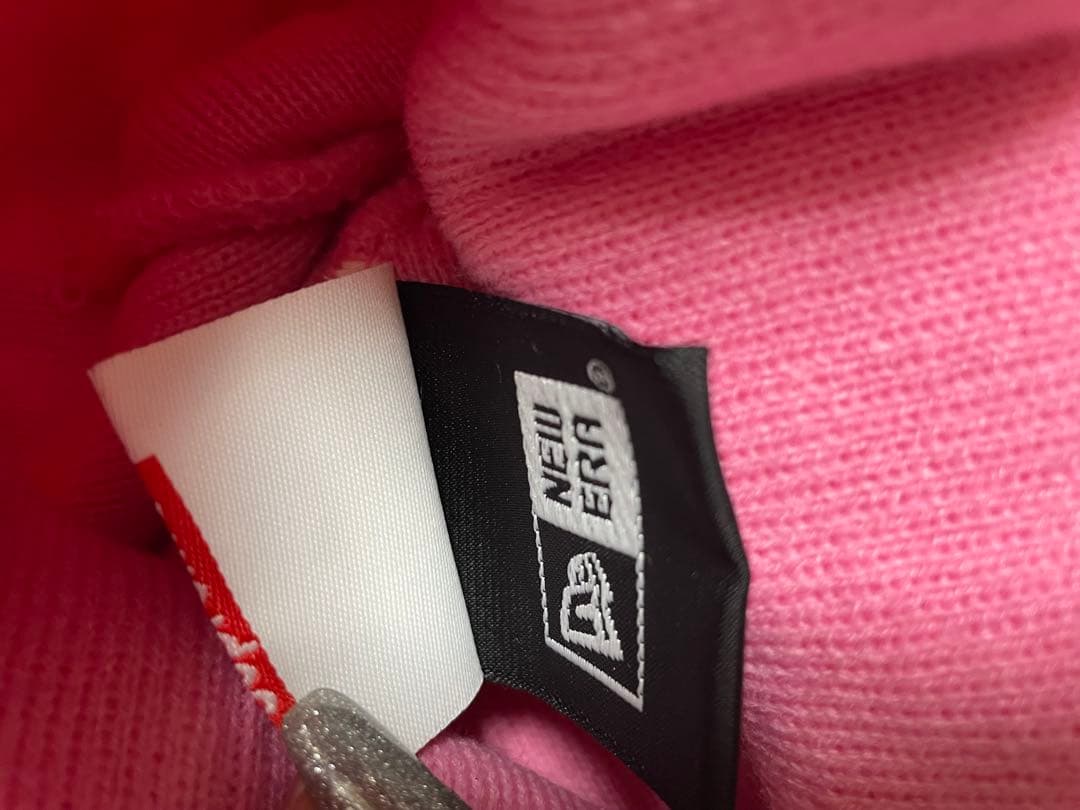 Supreme×new york yankees ヤンキース　ニット帽 ピンク