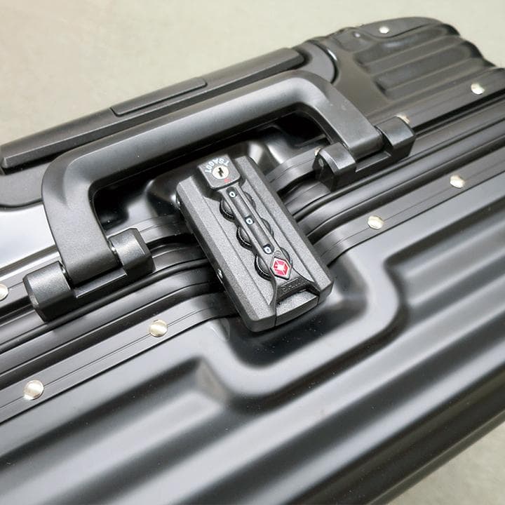 C.JUTRO スーツケース ChromeLIte mini（21L/機内持込）