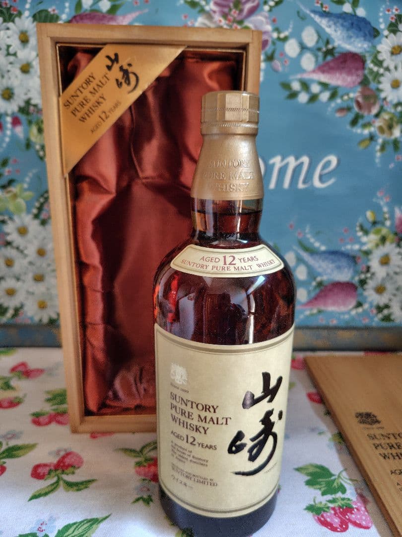 【未開栓】山崎12年 サントリー　ピュアモルト　ウイスキー 木箱入り　向獅子