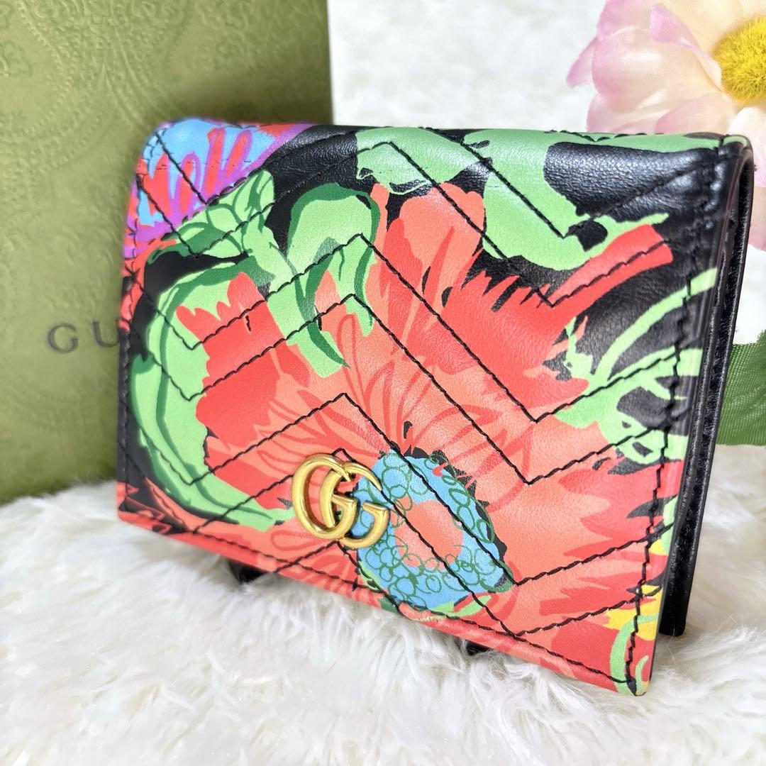 美品✨グッチ ケンスコット GGマーモント 二つ折り財布 キルティング 花柄