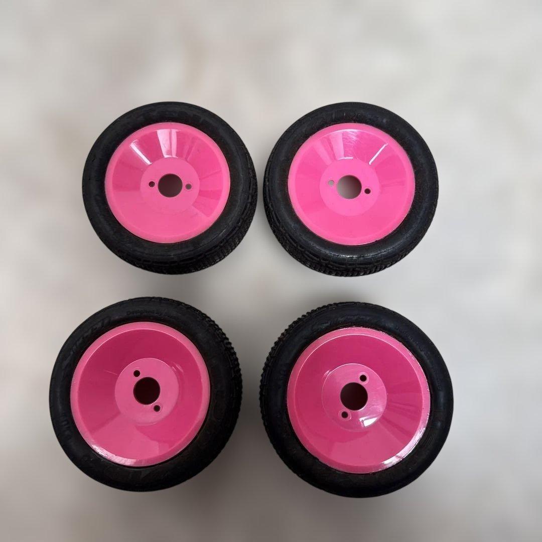 ヨコモ スーパードッグファイター YZ-870Cシャーシとオプションタイヤ2種