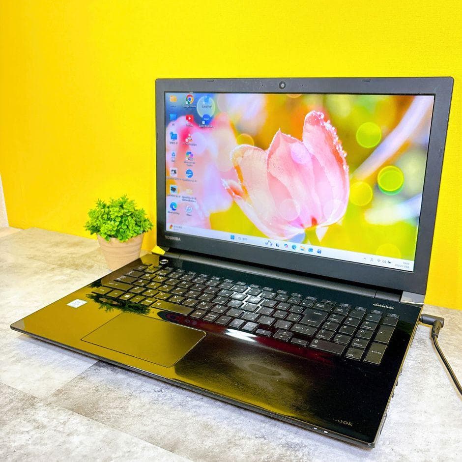 ⅰ5✨SSDでサクサク快適❣人気の黒 カメラ付き 薄型 Win11 仕事や趣味に