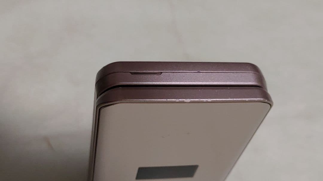 docomo arrows F-41C ゴールド 美品