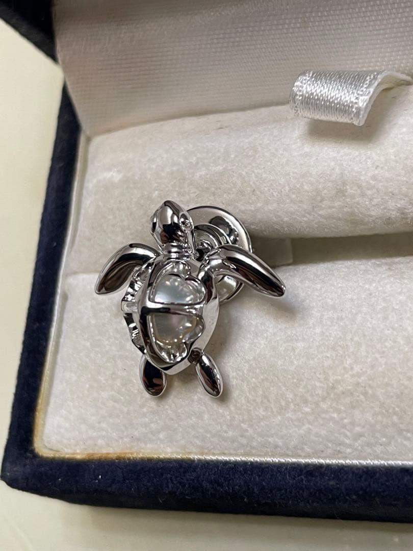 美品　mikimoto ピンブローチ　亀　パール ミキモト　SILVER